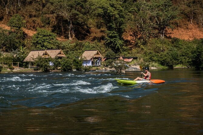 1 Day Mekong Cruise to Pak Ou Caves and Kuang Si Waterfalls - Lunch before the road to Kuang Si