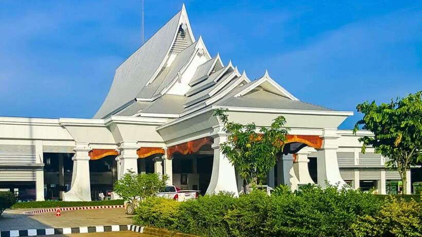Chiang Rai: 2-Day Transfer to Luang Prabang by Slow Boat - Crossing Friendship Bridge No. 4 into Laos