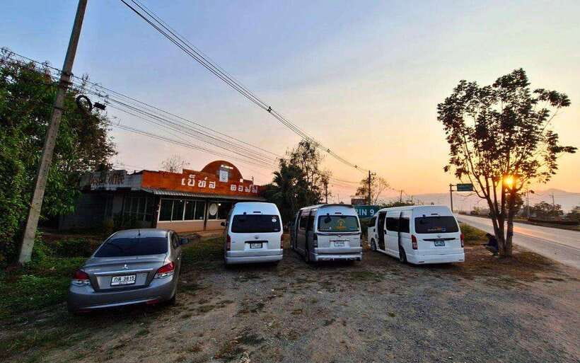 Chiang Rai: 2-Day Transfer to Luang Prabang by Slow Boat - Boarding the slow boat at about 8:30 AM