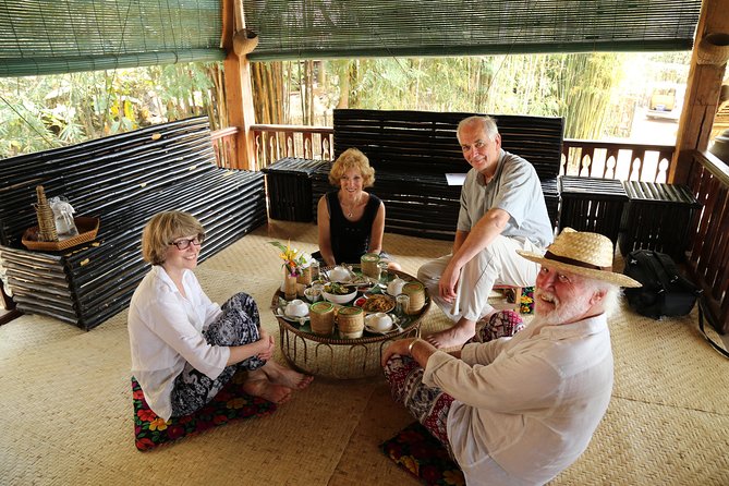 Day-time Bamboo weaving & Cooking Classes join-in - Cooking bamboo shoots for lunch