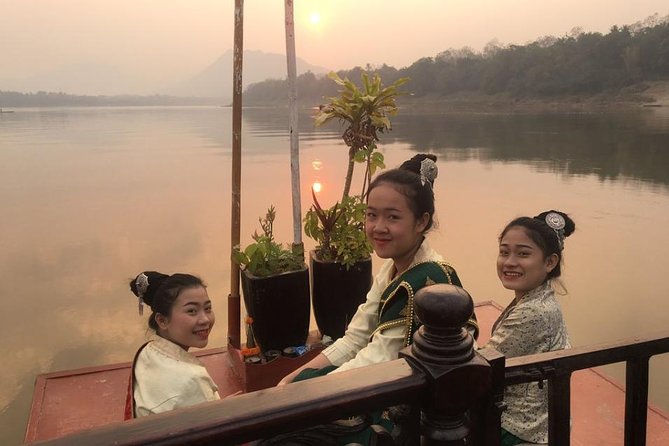 Dine and Cruise on Mekong River - Hotel pickup and the return to Luang Prabang
