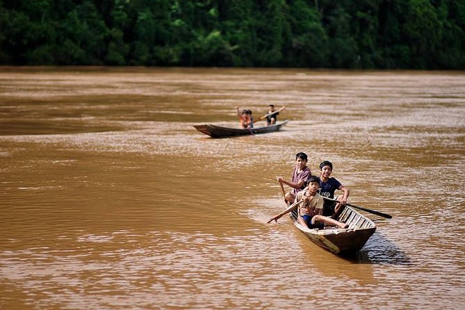 Dine and Cruise on Mekong River - Who will get the most from this cruise?