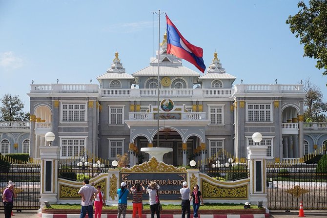 Guided Vientiane City and Buddha Park Full-Day Tour - Lunch at a local restaurant