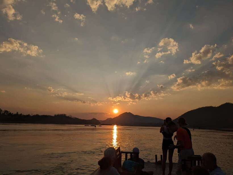 Half Day Mekong Cruise to Pak Ou Caves (Morning / Afternoon) - Ban Xang Hai and Its Rice Whiskey