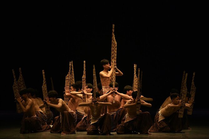 Luang Praban Buddha's Light Stage Show Ticket - Is this suitable for children and families?