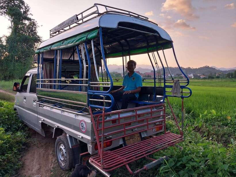 Luang Prabang: Hiking Off the Beaten Track with Picnic Lunch - The ridge climb above the valley