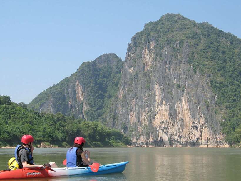Luang Prabang: Kayak Tour to Pak Ou Caves - Thirty minutes on the Mekong