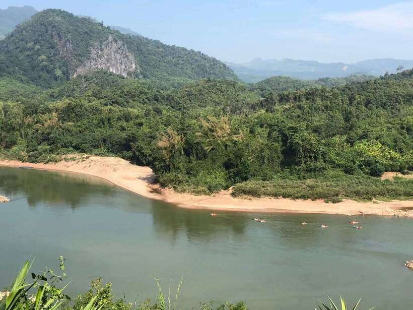 Luang Prabang: Kayak Tour to Pak Ou Caves - Inside the two Pak Ou Caves