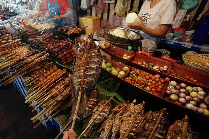 Luang Prabang Street Food Culture, Paper Handicraft Village Tour - Starting opposite the fountain