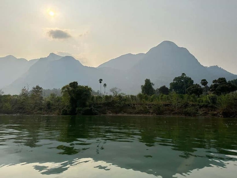 Nong Khiaw: 2-Day Trekking,Hmong village,Home Stay&Kayaking - Day two: boat ride to Muang Noi