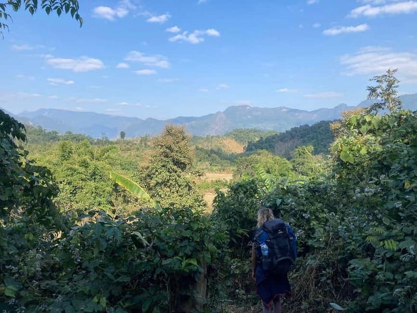 Nong Khiaw: 2-Day Trekking,Hmong village,Home Stay&Kayaking - Kayaking quietly down the Nam Ou