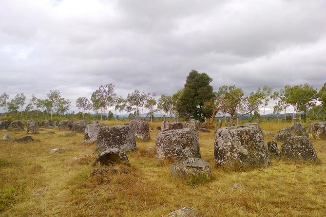 Plain of jars tour with local guide - Site 3: a short walk through the rice fields