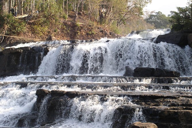 Private Tour Full-day Morning Market, Villages and Scenic Kuang Si Waterfall - What the private format is worth at $135