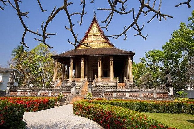 Private Tour: Vientiane City Tour Full Day with Buddha Park - Wat Si Saket and its rows of Buddhas