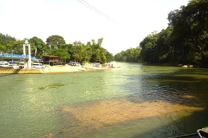 Private Tour Vientiane - VangVieng by Express Train - Riding the express train from Vientiane