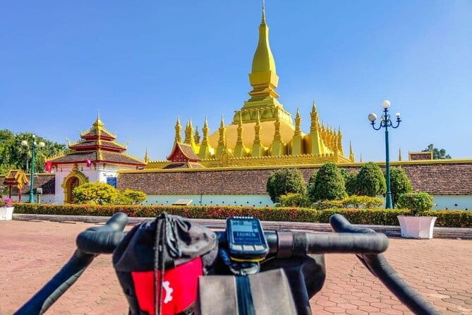Private Tour Vientiane - VangVieng by Express Train - A short long-tail boat ride on the Nam Song River