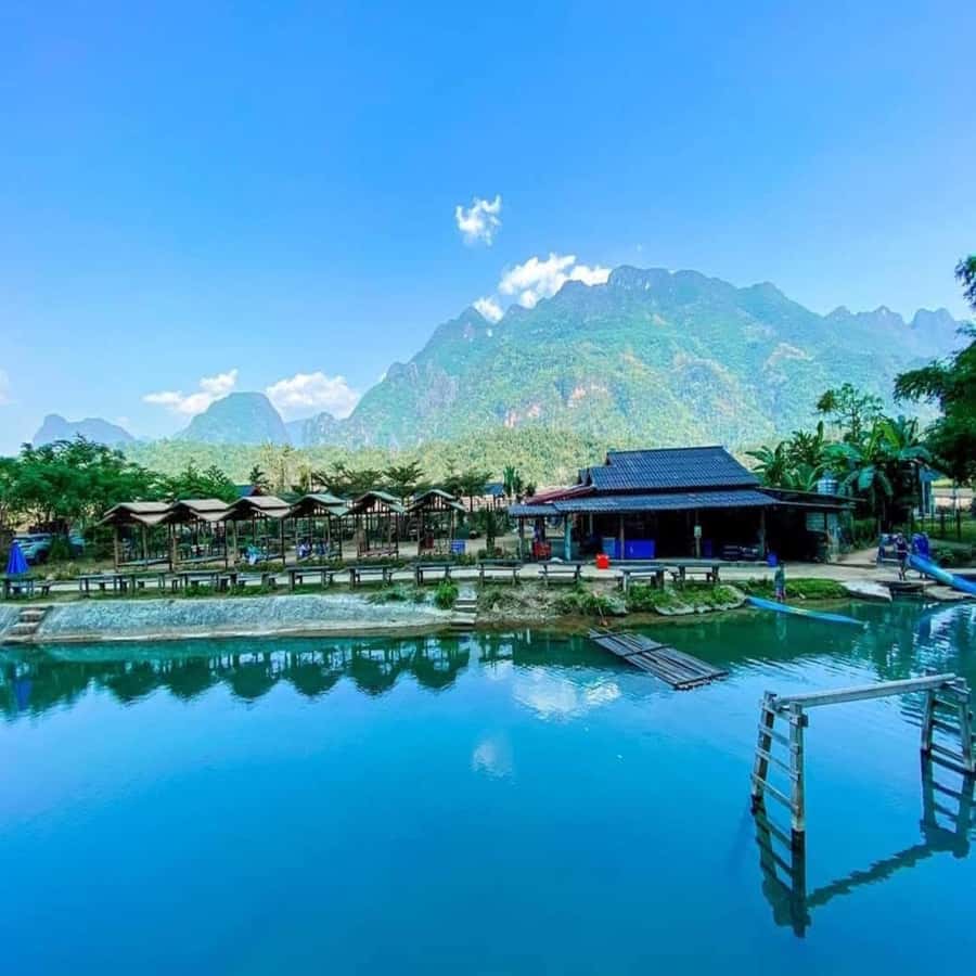 Vang Vieng: Climbing & Ballon (Departure from Vientiane) - That Temple slows the pace before the final flight