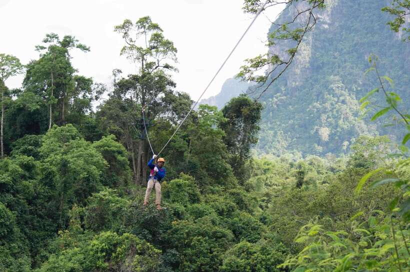 Vang Vieng: Nam Song River Kayak Tour - Mountain peaks and river-level views