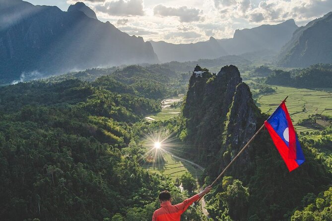 Vang Vieng Tour B - Nam Xay Viewpoint Hike & Blue Lagoon 1 Tour - Who will get the most from this outing