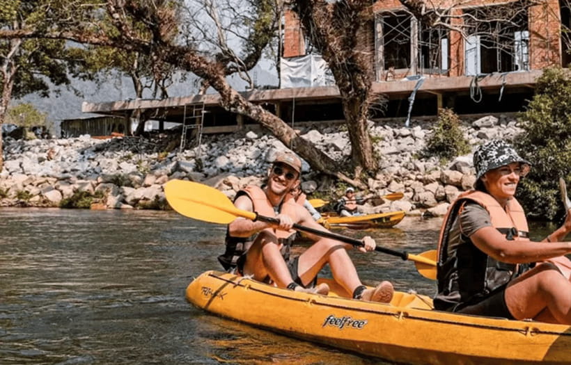 Vang Vieng: Zipline&Kayaking&BlueLagoon 1 - One day, three sides of Vang Vieng
