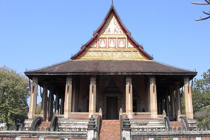 Vientiane City Day Tour and Buddha Park Visit with Lunch | Laos - Pha That Luang, the gold symbol of Laos