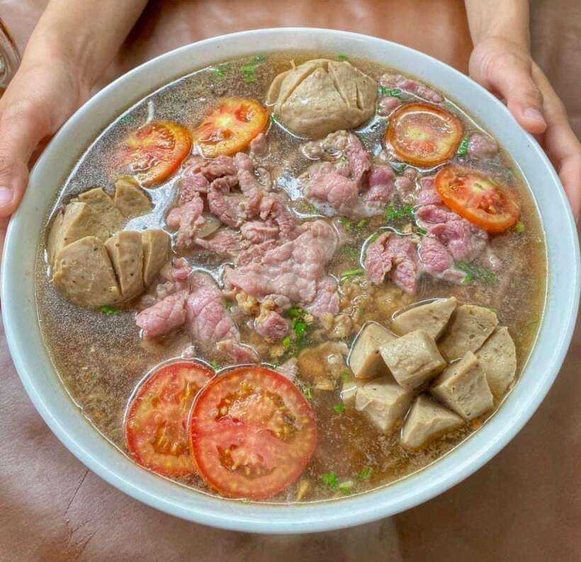 Vientiane classic Food tour ( Included Food ) - Pho J la brings a warm bowl to the morning