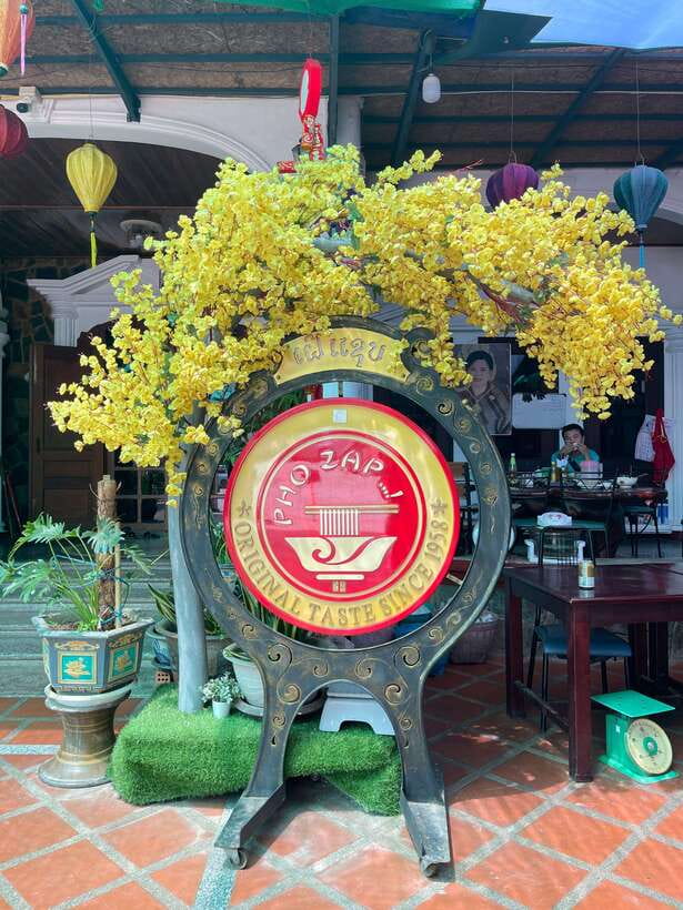 Vientiane: Cultural Tour with Buddha Park and Patuxay - The guide and vehicle matter more than the checklist