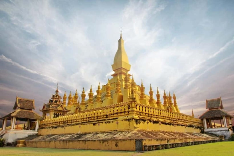 Vientiane: Half-Day City Tour - Morning or Afternoon - Wat Sisaket and its thousands of Buddha statues