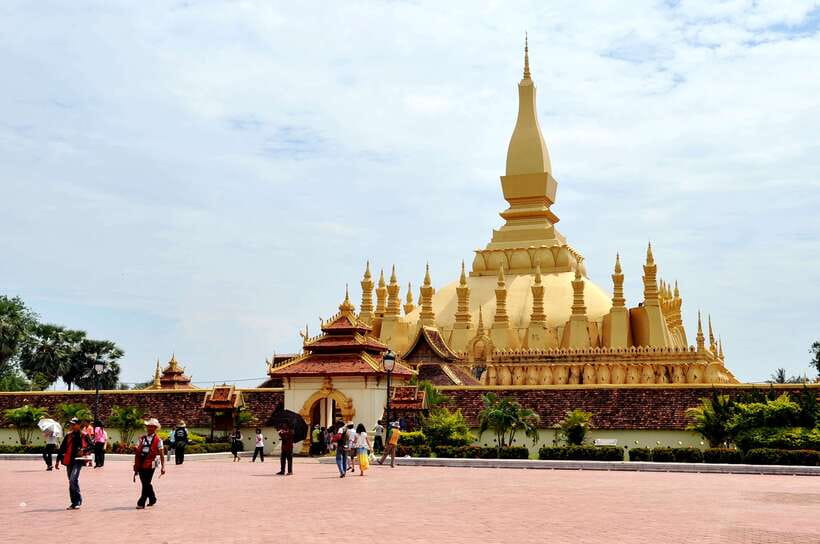 Vientiane: Private Full-day Must-See Sights & Sunset Tour - Why this eight-hour route works in Vientiane