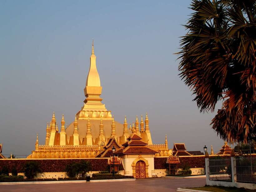 Vientiane Private Full-Day Tour with Buddha Park and Lunch - What this Vientiane day reveals