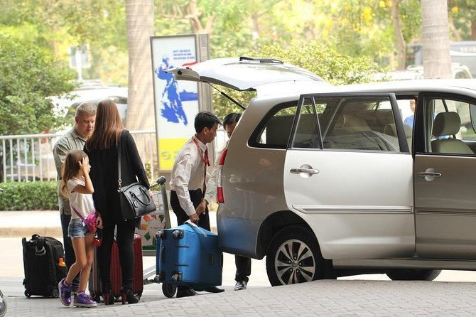 Vientiane Private Transfer: Wattay Airport -Hotel-Railway Station - A simple arrival at Wattay Airport